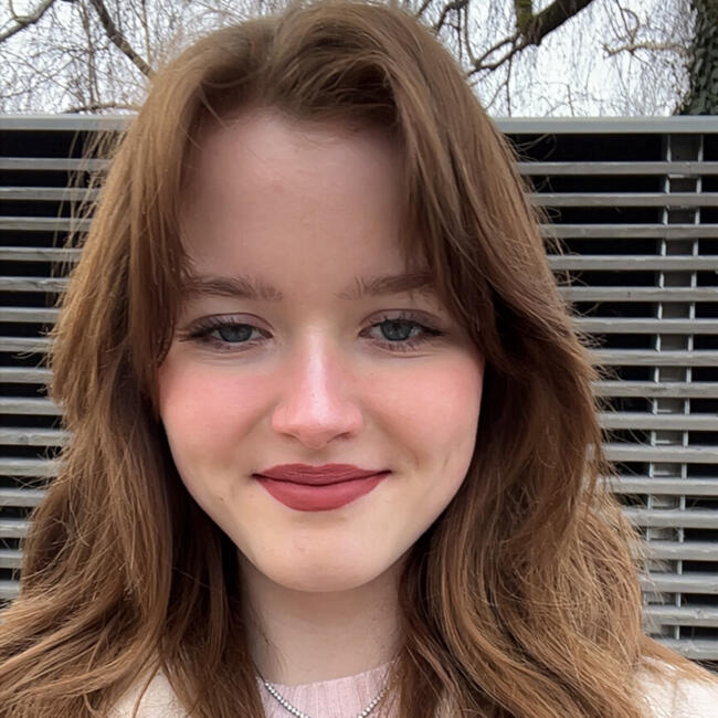 Babysitter in Bubikon: Noemi