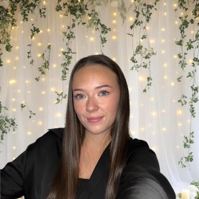 Babysitter in Rouen: Elisa