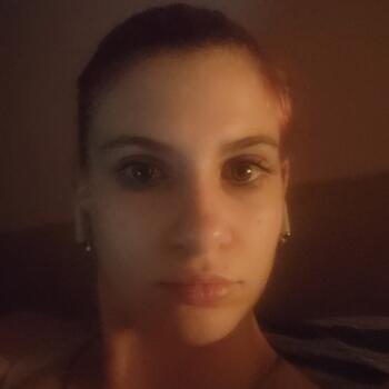 Babysitter in Charleroi: Marie-Anais