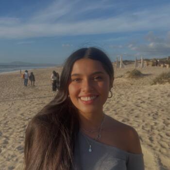 Babysitter em Lisboa: Julia