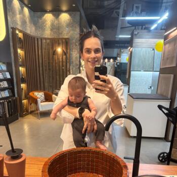 Emprego de babá em Uberlândia: Michelle