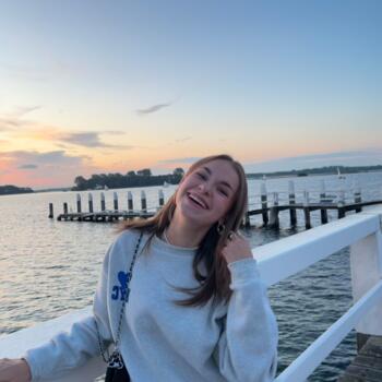 Babysitter in Olen: Charlotte Vandecruys
