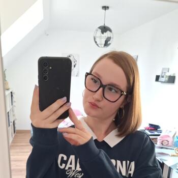 Babysitter in Montlouis-sur-Loire: Eléonore