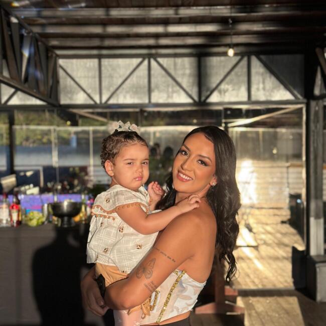 Babysitting job in Porto Velho: Isabela