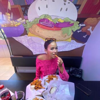 Baby-sitter in Paris: Zinab
