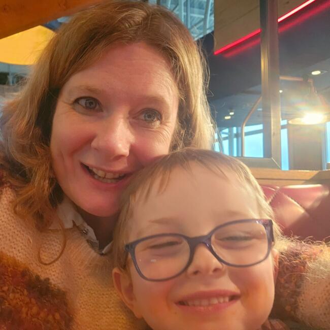 Babysitting job in Meanus: Claire