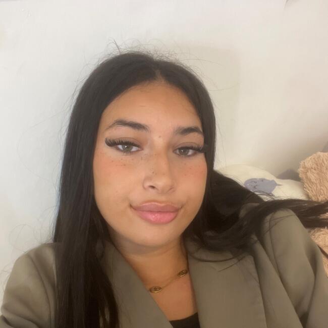 Baby-sitter à Bordeaux: Asma
