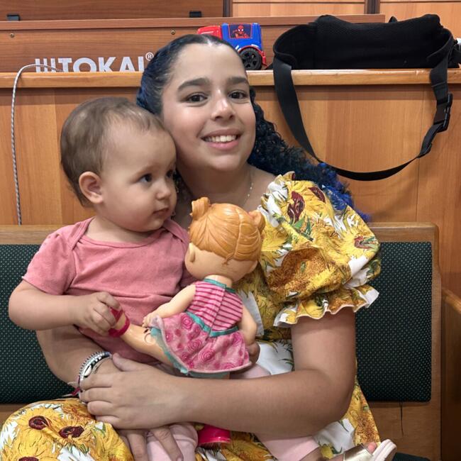 Babysitter in Caraguatatuba: Camila