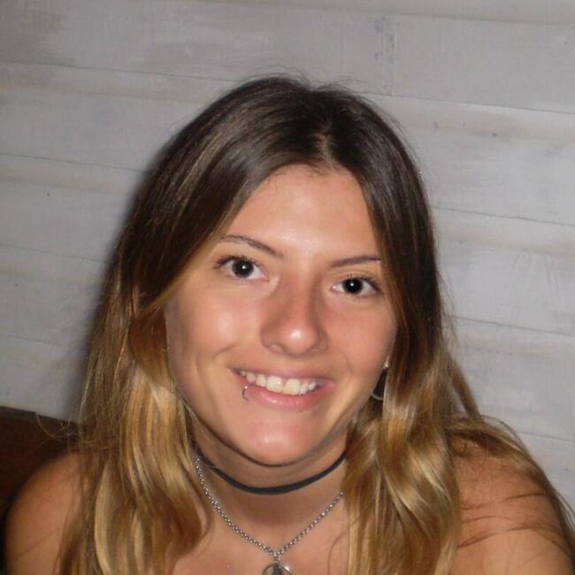 Babysitter in Montevideo: Valentina