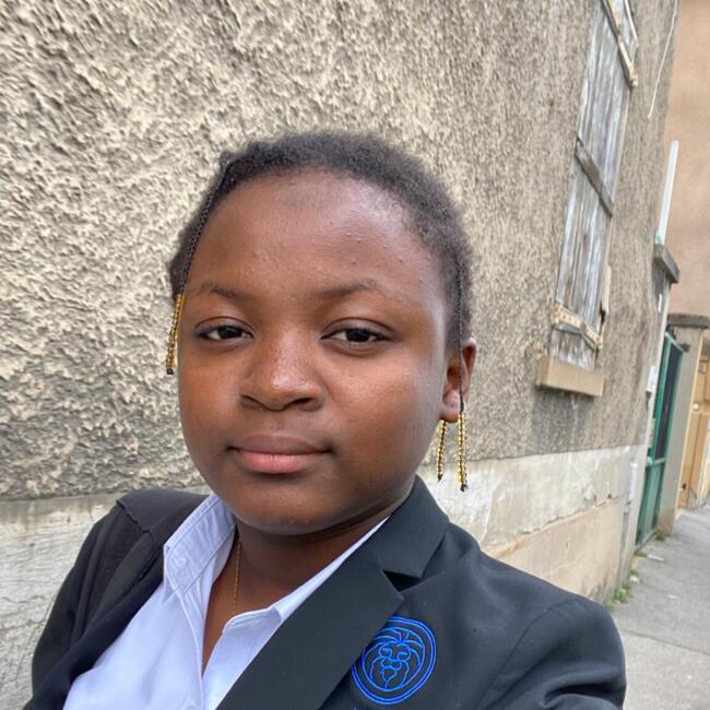 Babysitter in Villeurbanne: Aminata