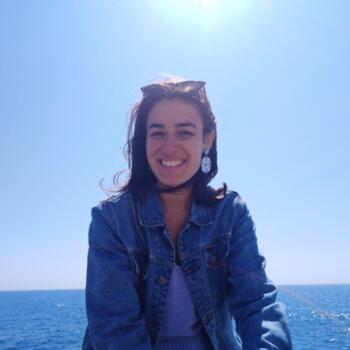 Babysitter in Paris: Clara