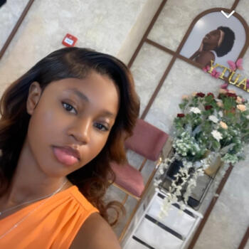 Babysitter in Saguenay: ELENA