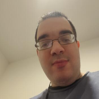 משרת בייביסיטר ב- חולון: משרת בייביסיטר יניב