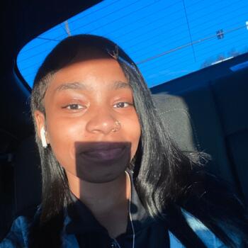 Babysitter in Waldorf: Leah