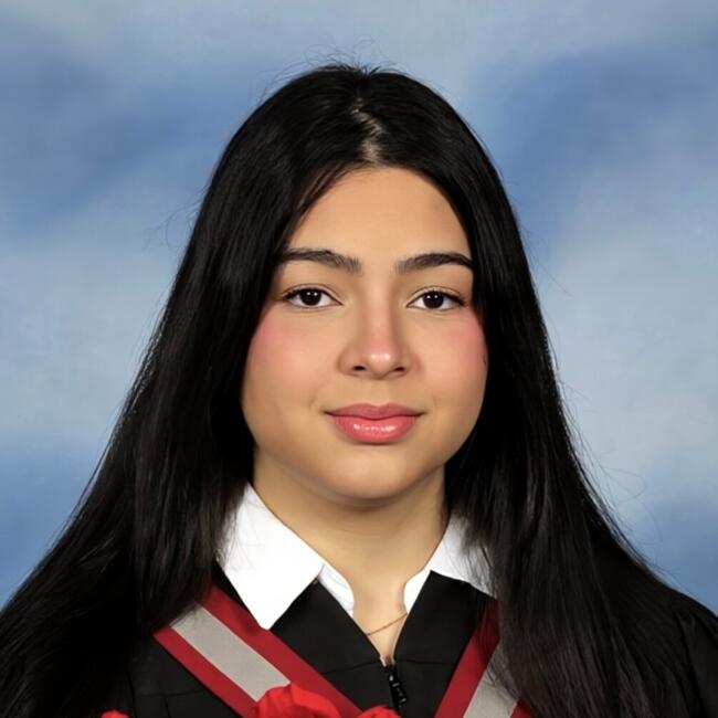 Babysitter in Woodbridge: Camila