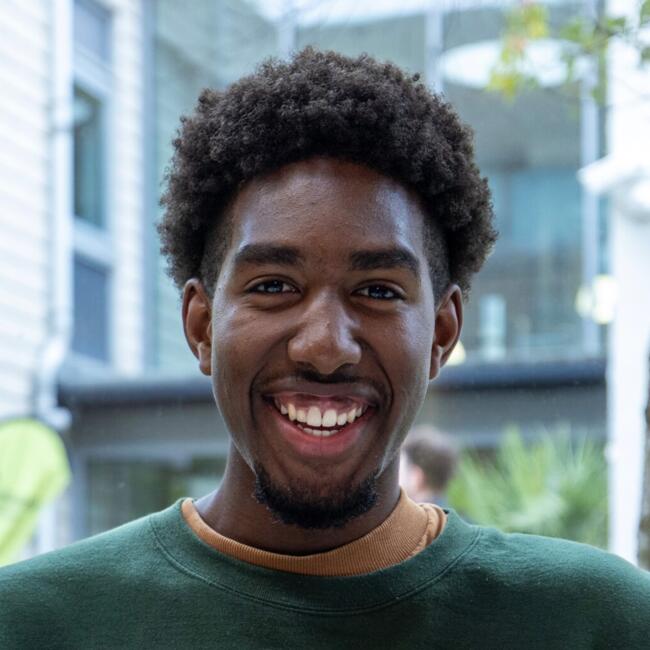 Babysitter in Canterbury: Zany