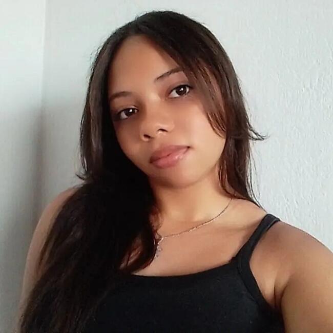 Babysitter in Limoeiro: Pâmela