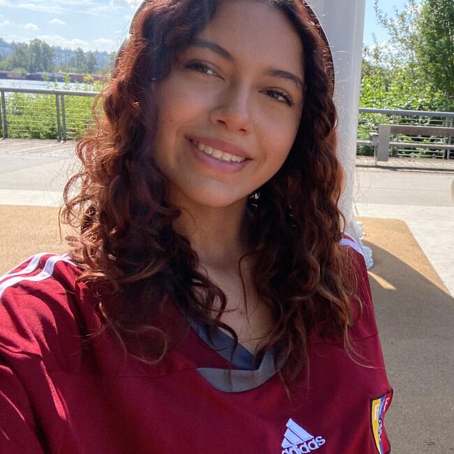 Babysitter in New Westminster: Samanta