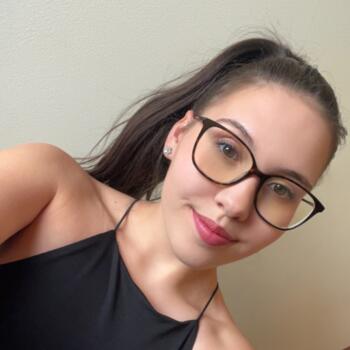 Bébiszitter Pusztavám területén: Zsófi