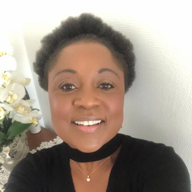 Nanny in Genf: Laure