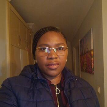 Babysitter Istanbul: Tiwalola