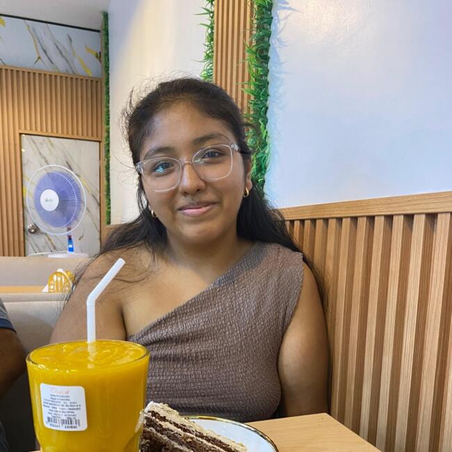 Niñera en La Esperanza (Departamento de La Libertad): Helen