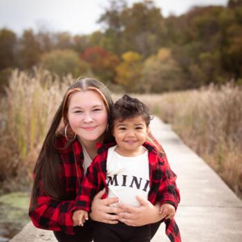 Babysitting job in Godfrey: babysitting job Adriaunna