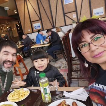 Trabajo para niñera en Valdivia: trabajo de niñera Angela