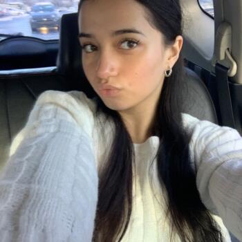 Babysitter in Bensalem: Liana