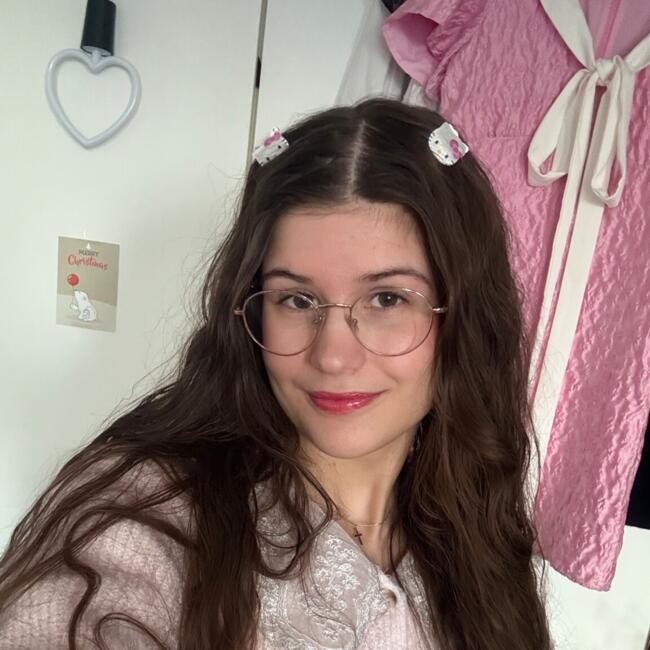 Babysitter in Tokyo: Ella