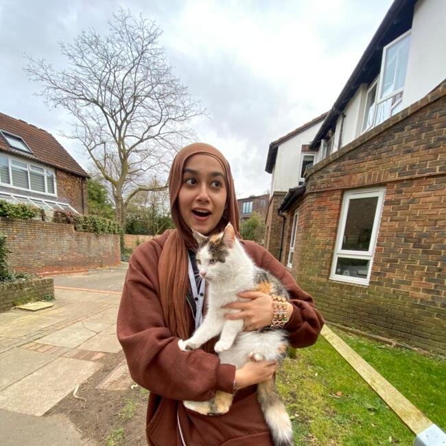 Babysitter in Feltham: Farrah