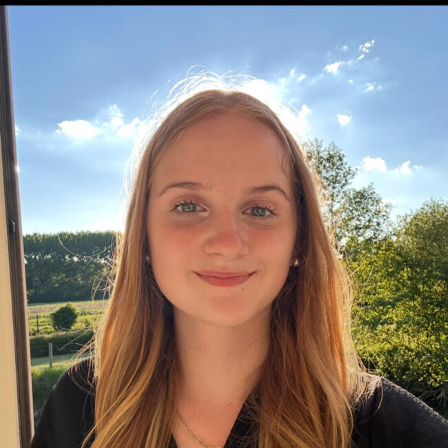 Babysitter in Lambersart: Enola