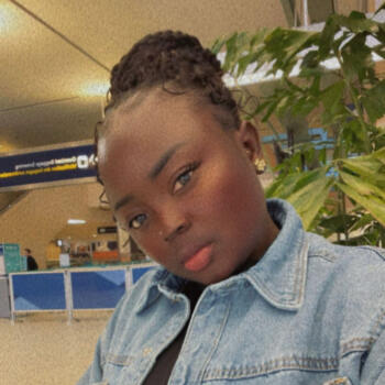 Babysitter in Calgary: Marinda