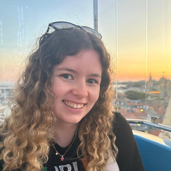 Babysitter in Dublin: Maya
