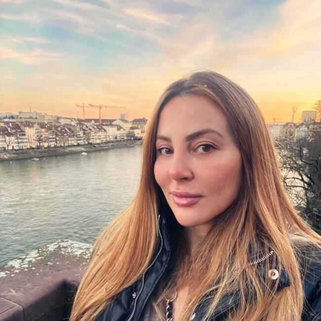 Babysitter in Basel: Francinelly