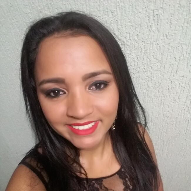 Babysitter in São José dos Campos: Dadiene