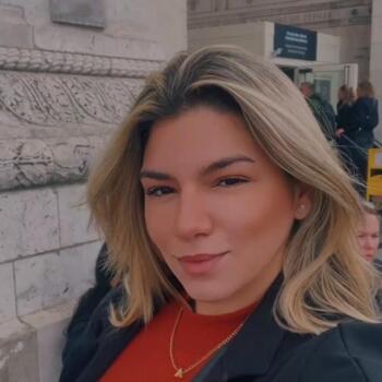 Babysitter em Trofa: Maria