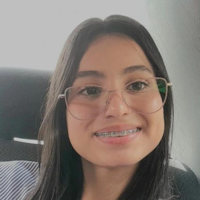 Babysitter in Tegucigalpa: Genesis Rocío