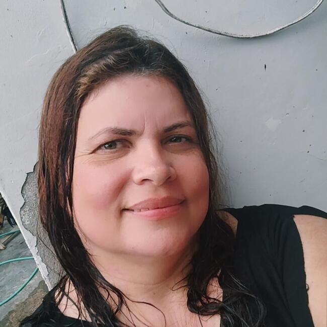 Babysitter in Cuiabá: Eliana