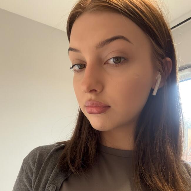 Opiekunka do dziecka w Warszawa: Valeriia