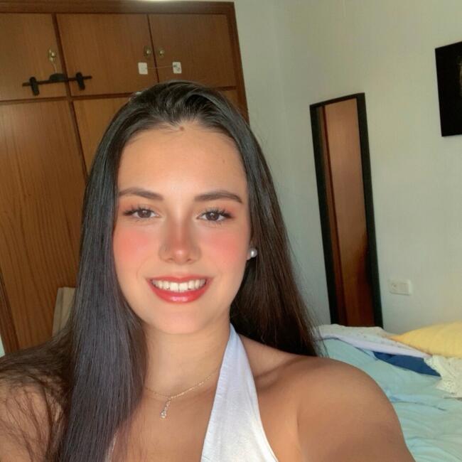Babysitter in Mairena del Aljarafe: Paula
