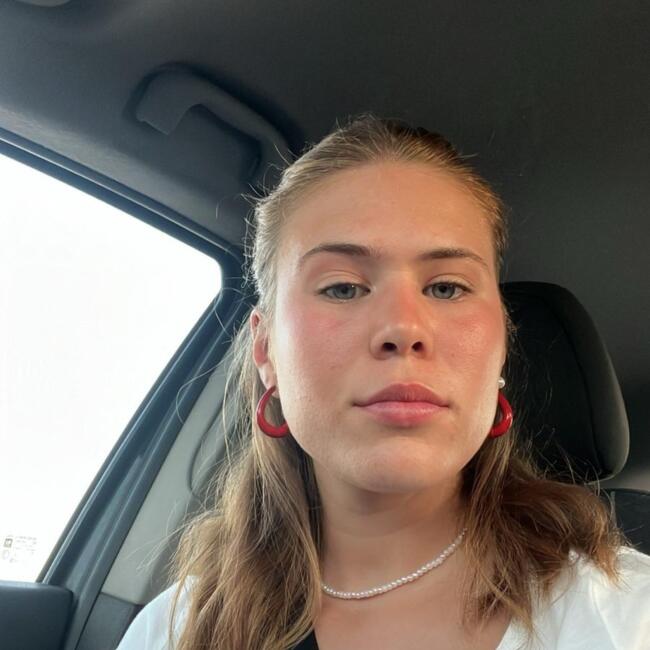 Babysitter in Algés: Joana