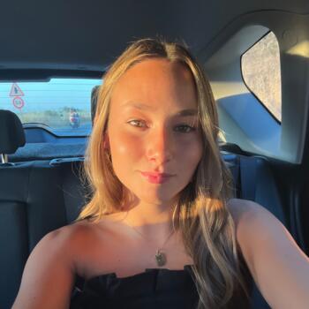 Nanny in Palomares del Río: Ana