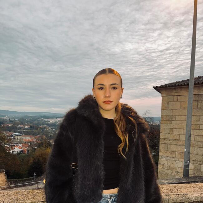 Babysitter em Viseu: Bianca