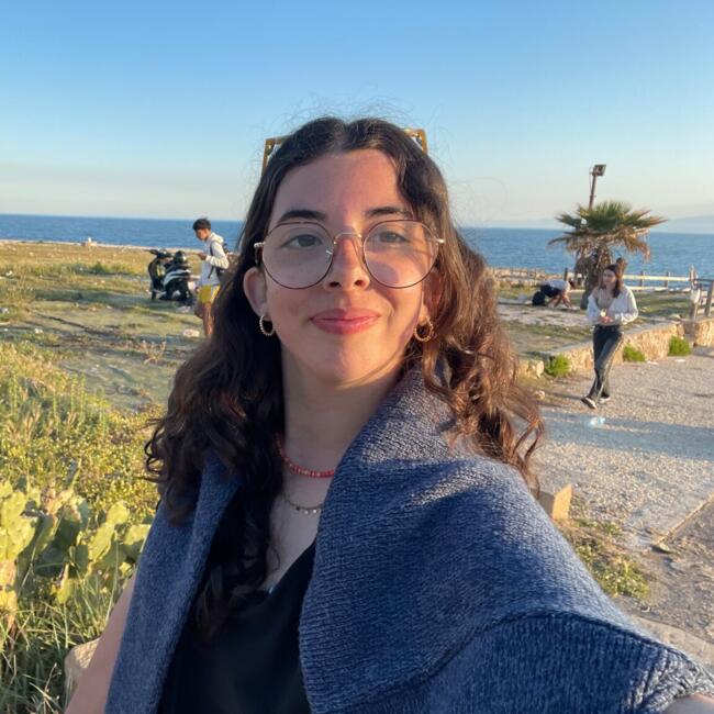 Babysitter em Lisboa: Helena