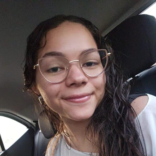 Babysitter in Cuiabá: Maria Luísa