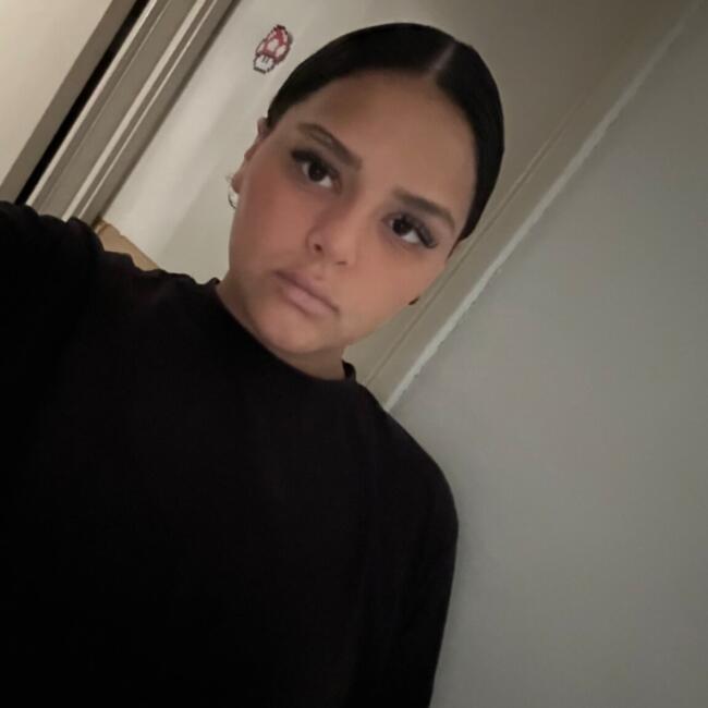 Babysitter in Valbonne: Jaya