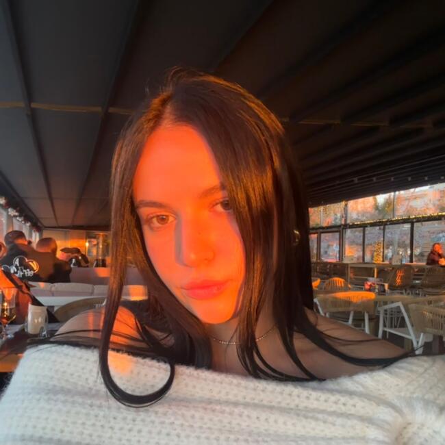 Babysitter in Komotini: Ελενα