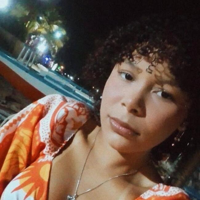 Babysitter in Natal: Mari