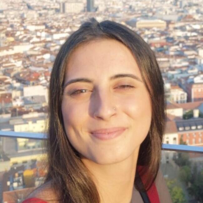 Babysitter in Barcelona: Ana maria